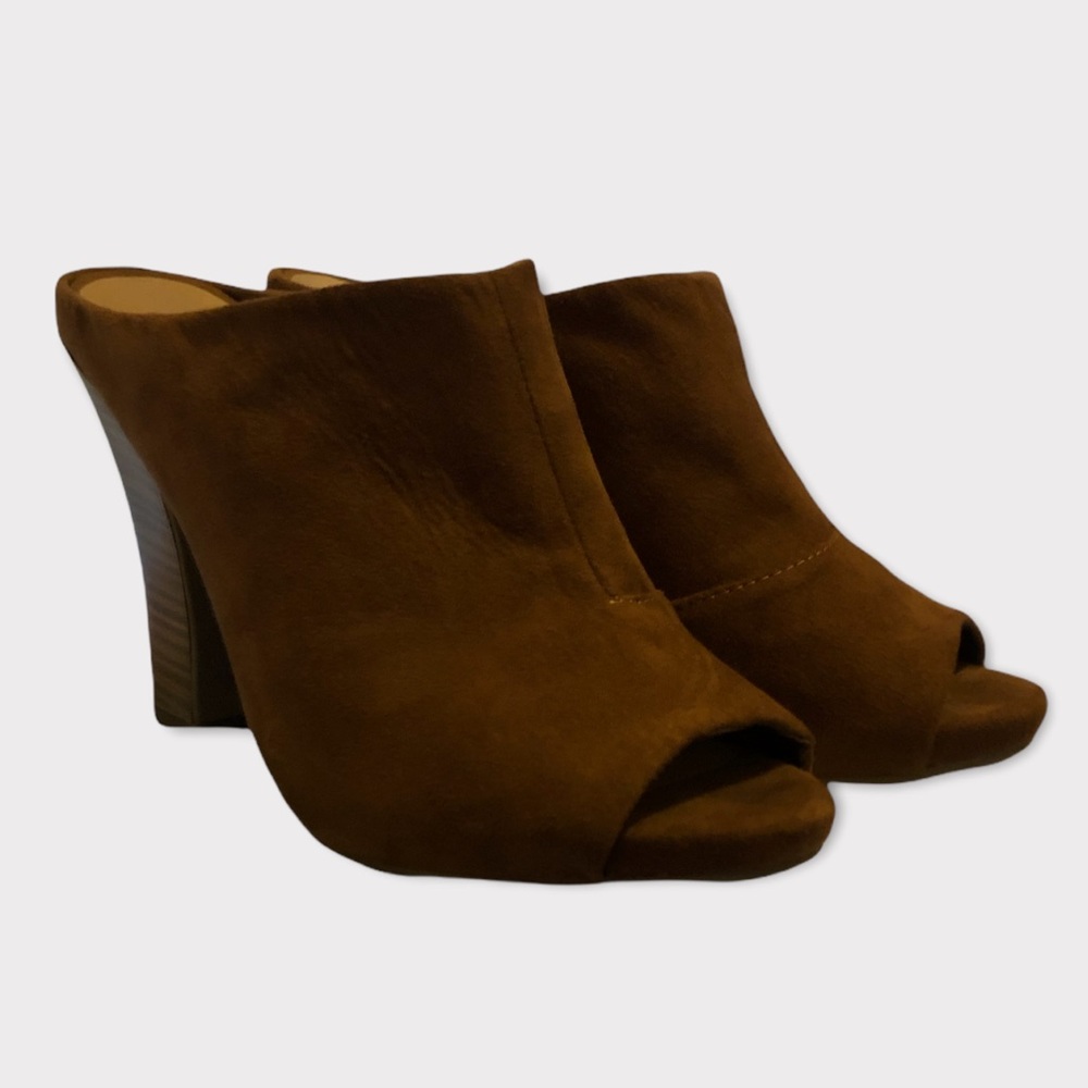 a.n.a. Size 6 Peep Toe Heeled Shoes